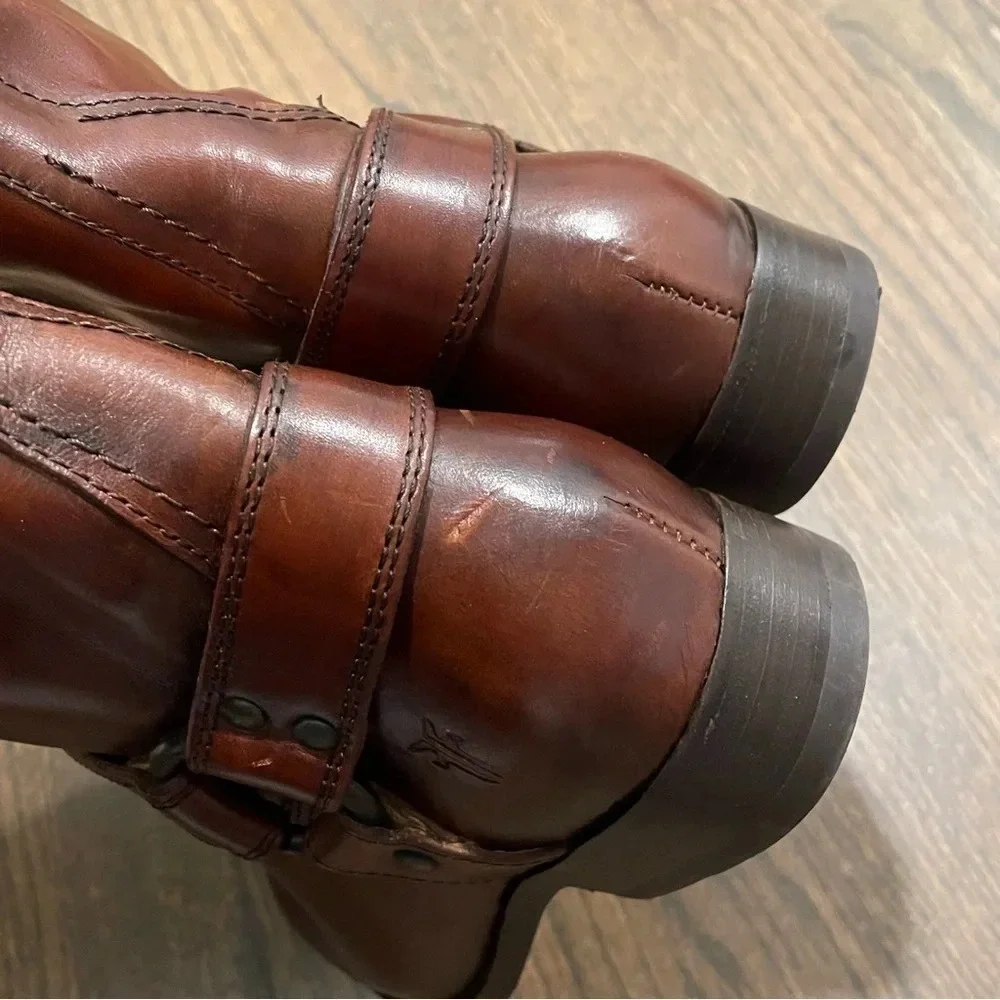 NWT FRYE Leather Melissa Harness Inside-Zip Boot 7 in Redwood